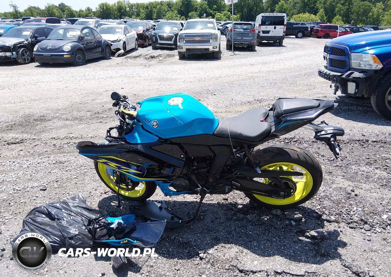 2026 Yamaha Yzfr7 VIN:JYARM60E6TA001285 - 14