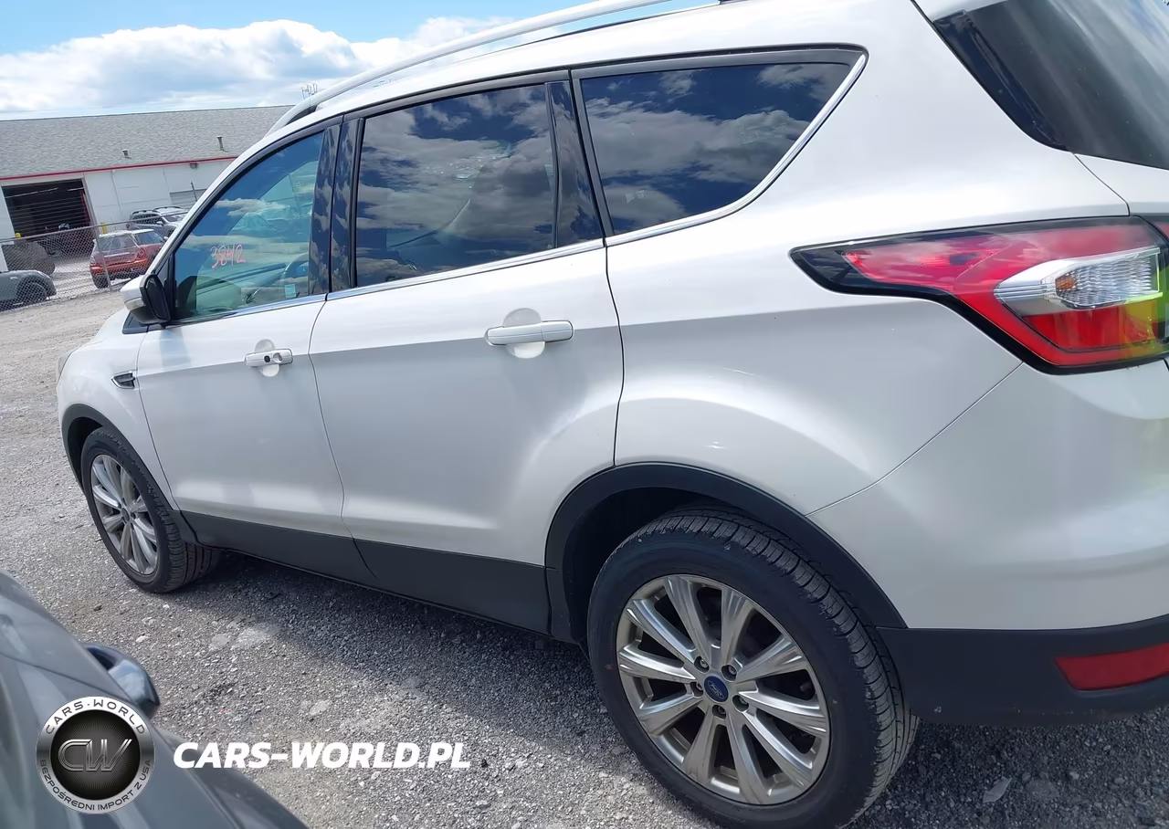 2017 Ford Escape Titanium VIN:1FMCU9JD7HUC06276 - 14