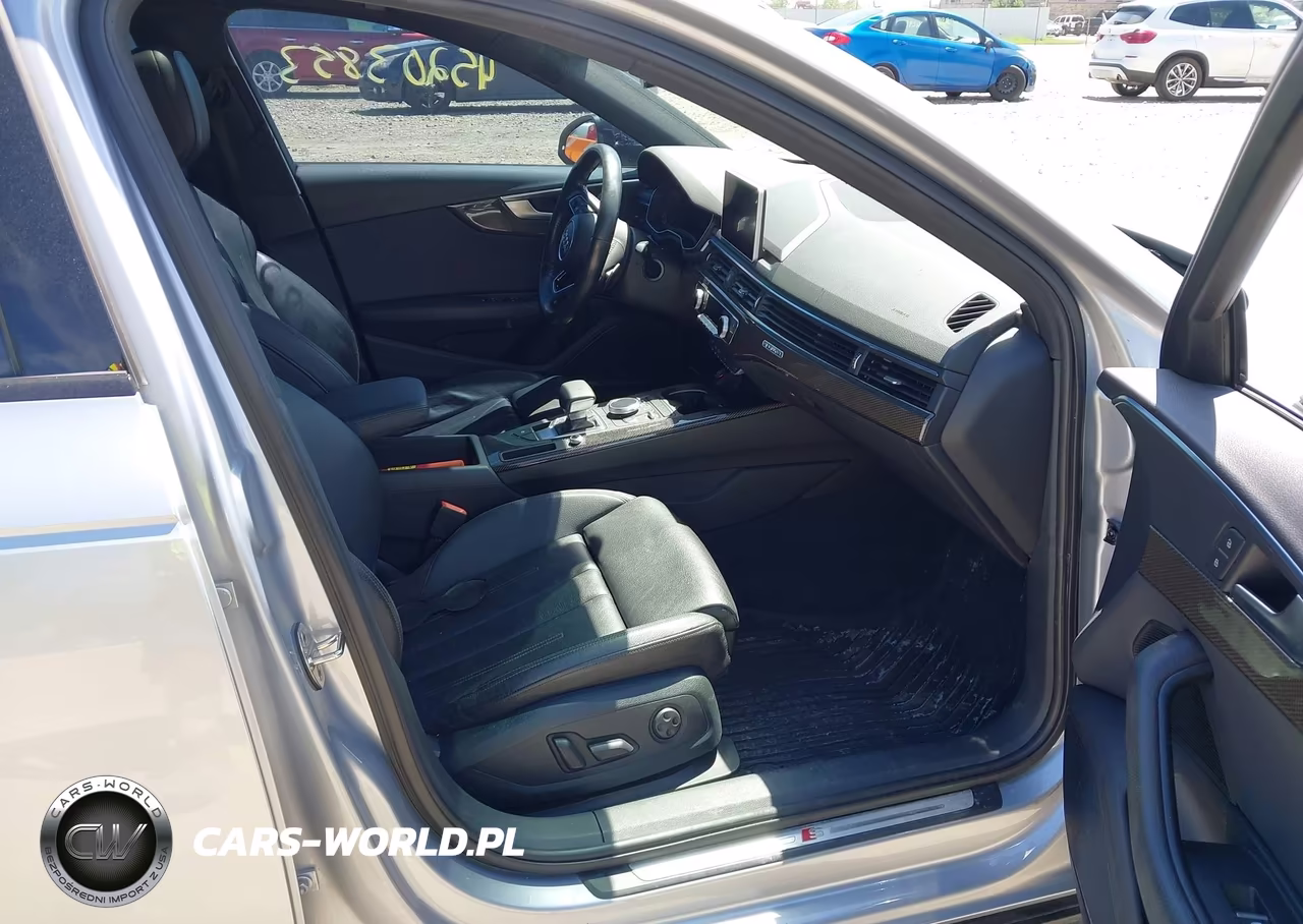 2017 Audi A4 2.0T Premium VIN:WAUFNAF47HN000262 - 5