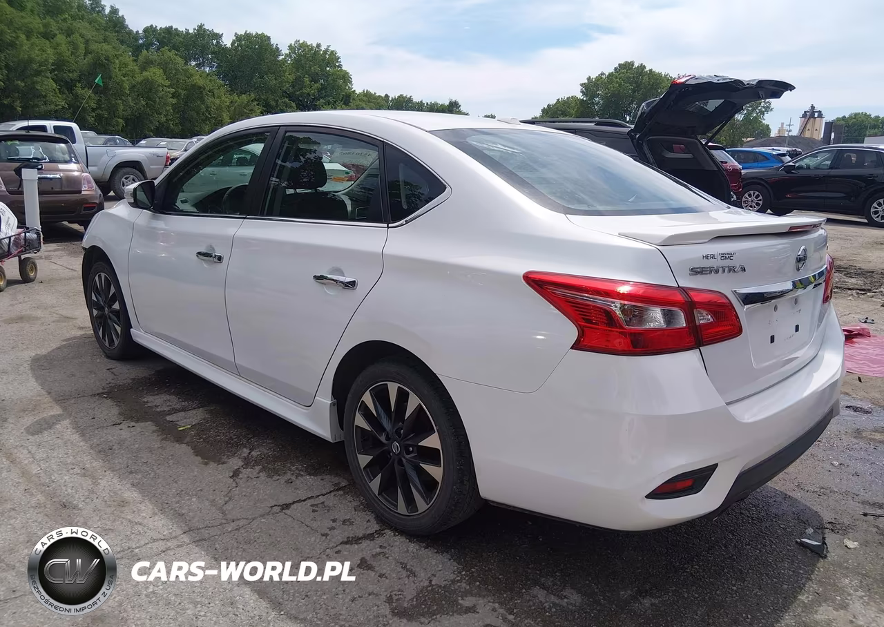 2016 Nissan Sentra Sr VIN:3N1AB7APXGY337782 - 3