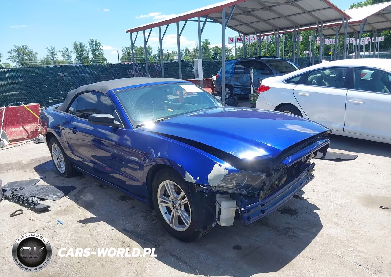 2014 Ford Mustang V6
