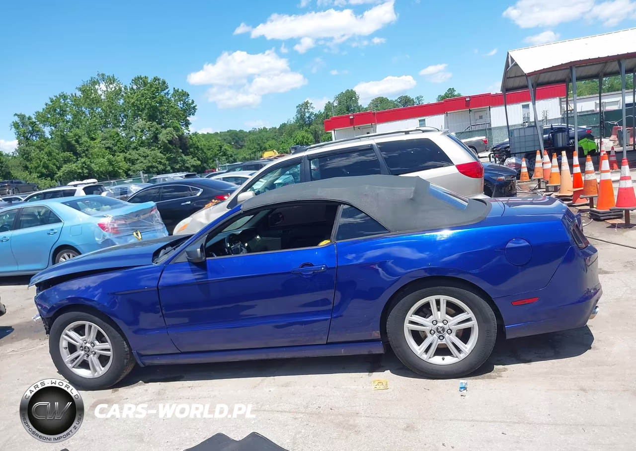 2014 Ford Mustang V6 VIN:1ZVBP8EM5E5232034 - 15
