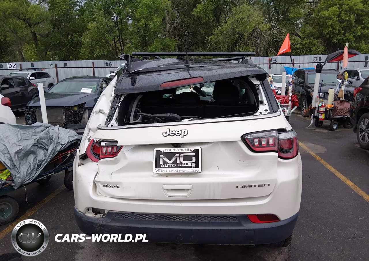 2018 Jeep Compass Limited 4X4 VIN:3C4NJDCB4JT373036 - 17
