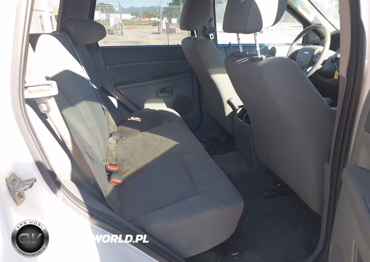 2006 Jeep Grand Cherokee Laredo VIN:1J4GR48K36C340357 - 8