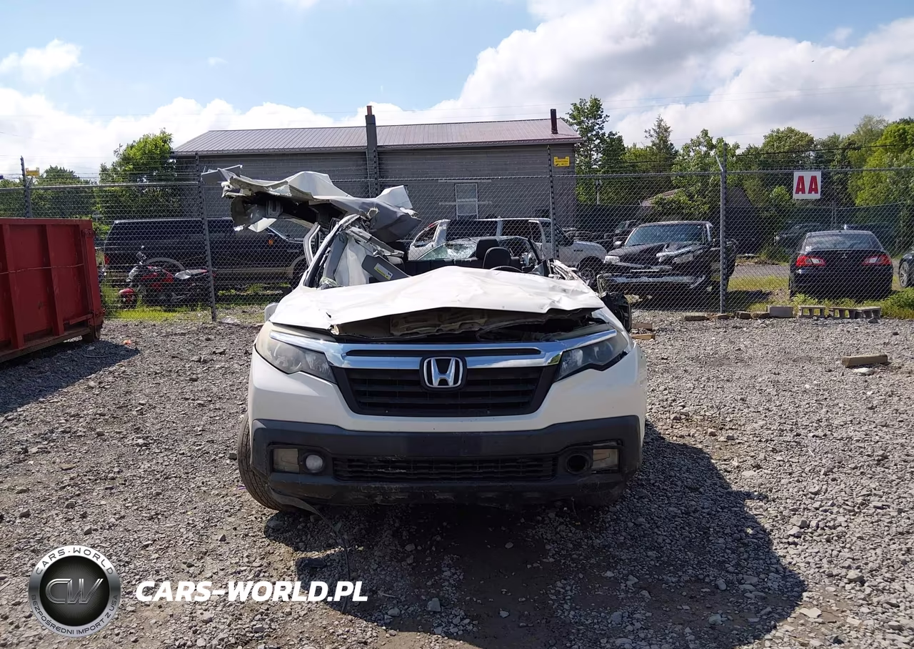 2017 Honda Ridgeline Rtl-T VIN:5FPYK3F61HB025682 - 6