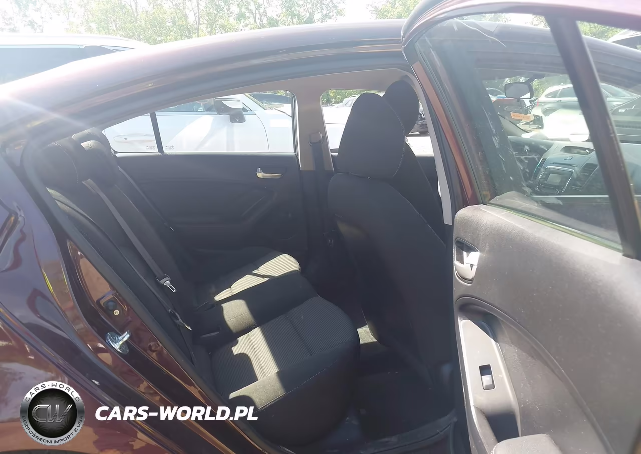 2017 Kia Forte Lx VIN:3KPFK4A71HE015424 - 8