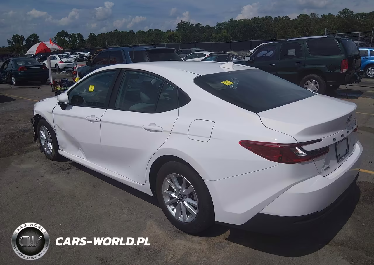 2025 Toyota Camry Le VIN:4T1DAACK7SU099652 - 3