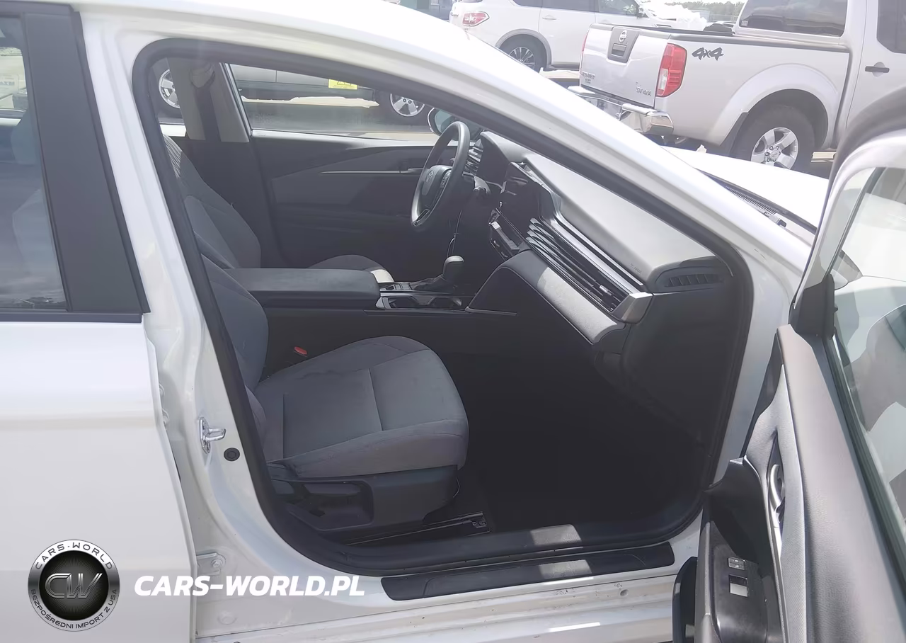 2025 Toyota Camry Le VIN:4T1DAACK7SU099652 - 5