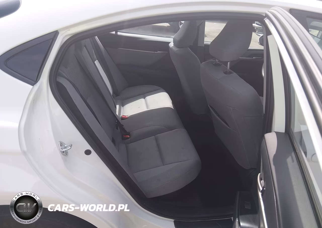 2025 Toyota Camry Le VIN:4T1DAACK7SU099652 - 8