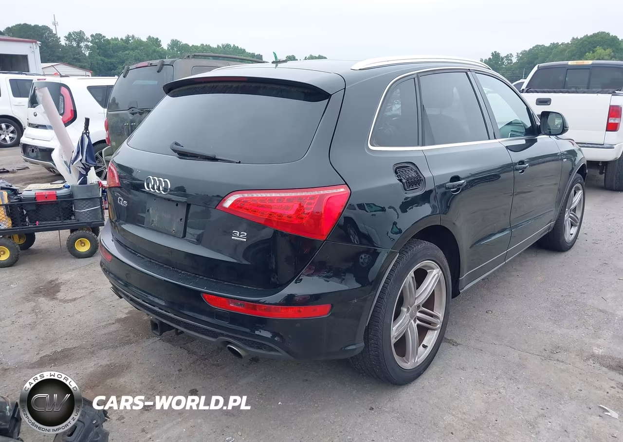 2010 Audi Q5 3.2 Premium VIN:WA1WKAFPXAA033737 - 4