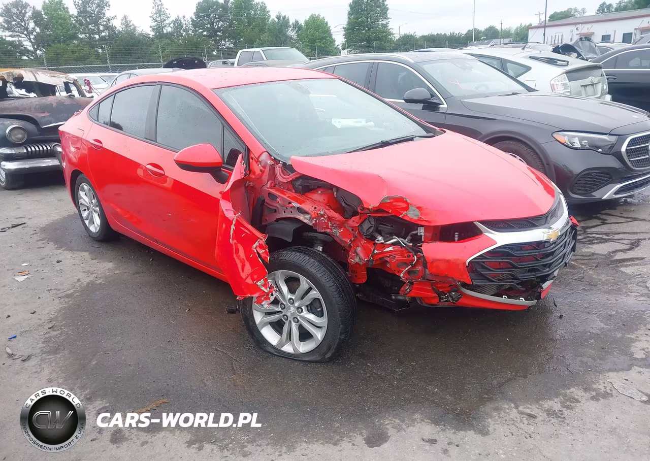 2019 Chevrolet Cruze Ls – zdjęcie 1 z 18