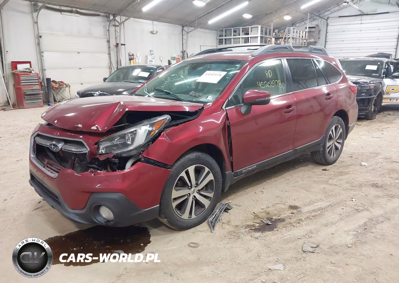 2018 Subaru Outback 3.6R Limited VIN:4S4BSENCXJ3393729 - 2