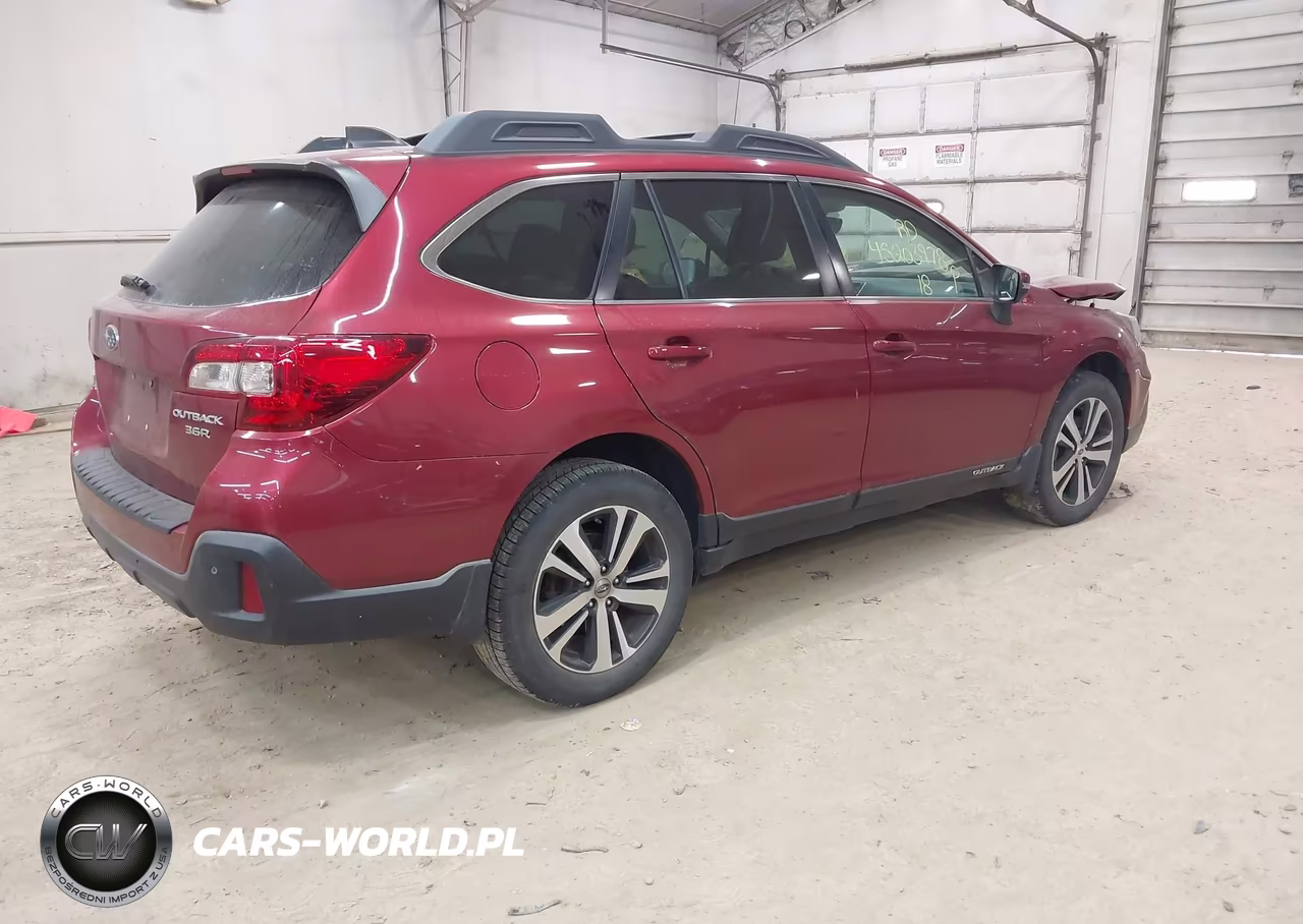2018 Subaru Outback 3.6R Limited VIN:4S4BSENCXJ3393729 - 4