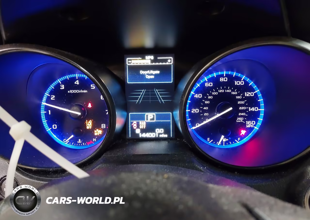2018 Subaru Outback 3.6R Limited VIN:4S4BSENCXJ3393729 - 7