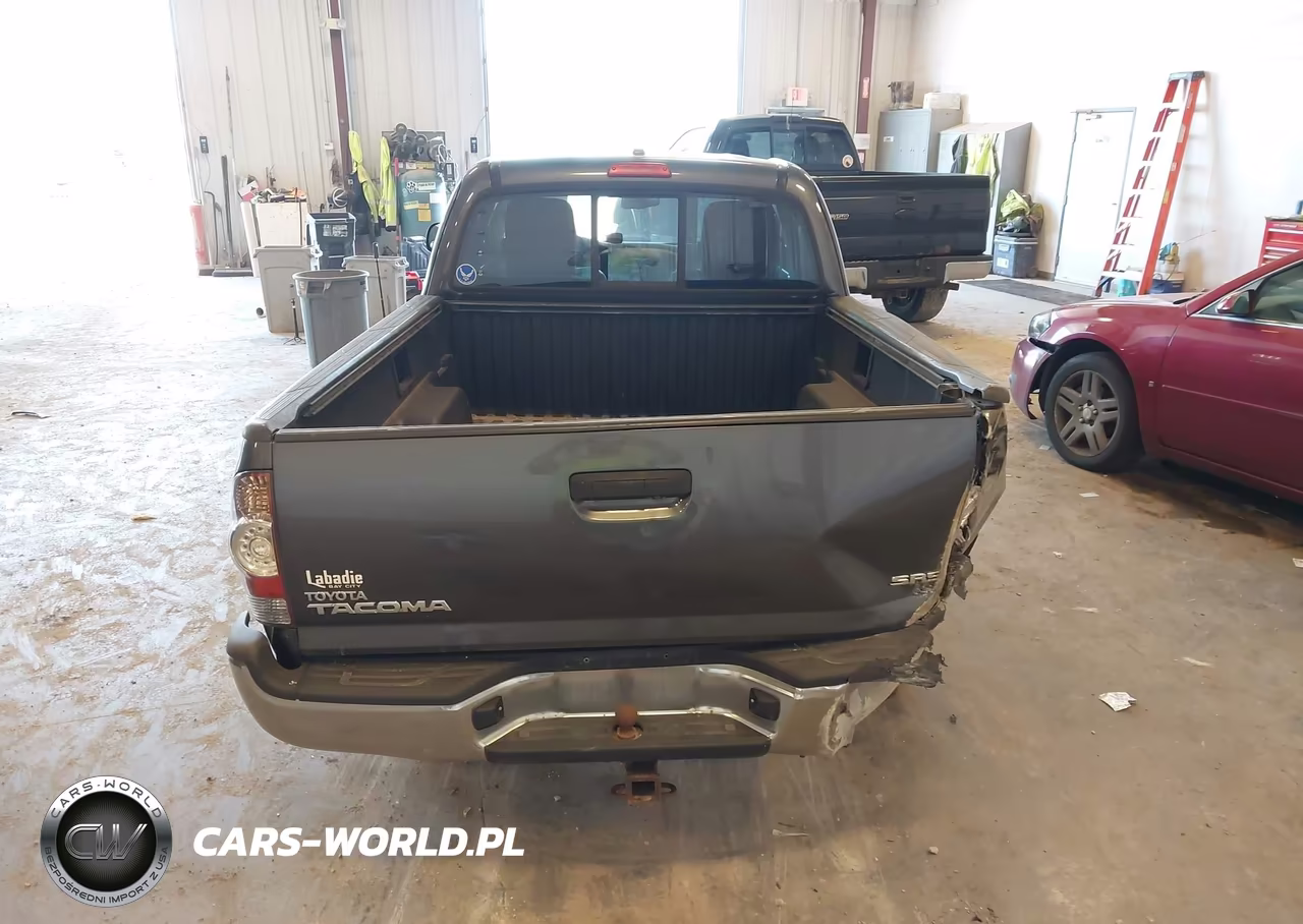 2010 Toyota Tacoma VIN:5TETX4CN2AZ747429 - 16