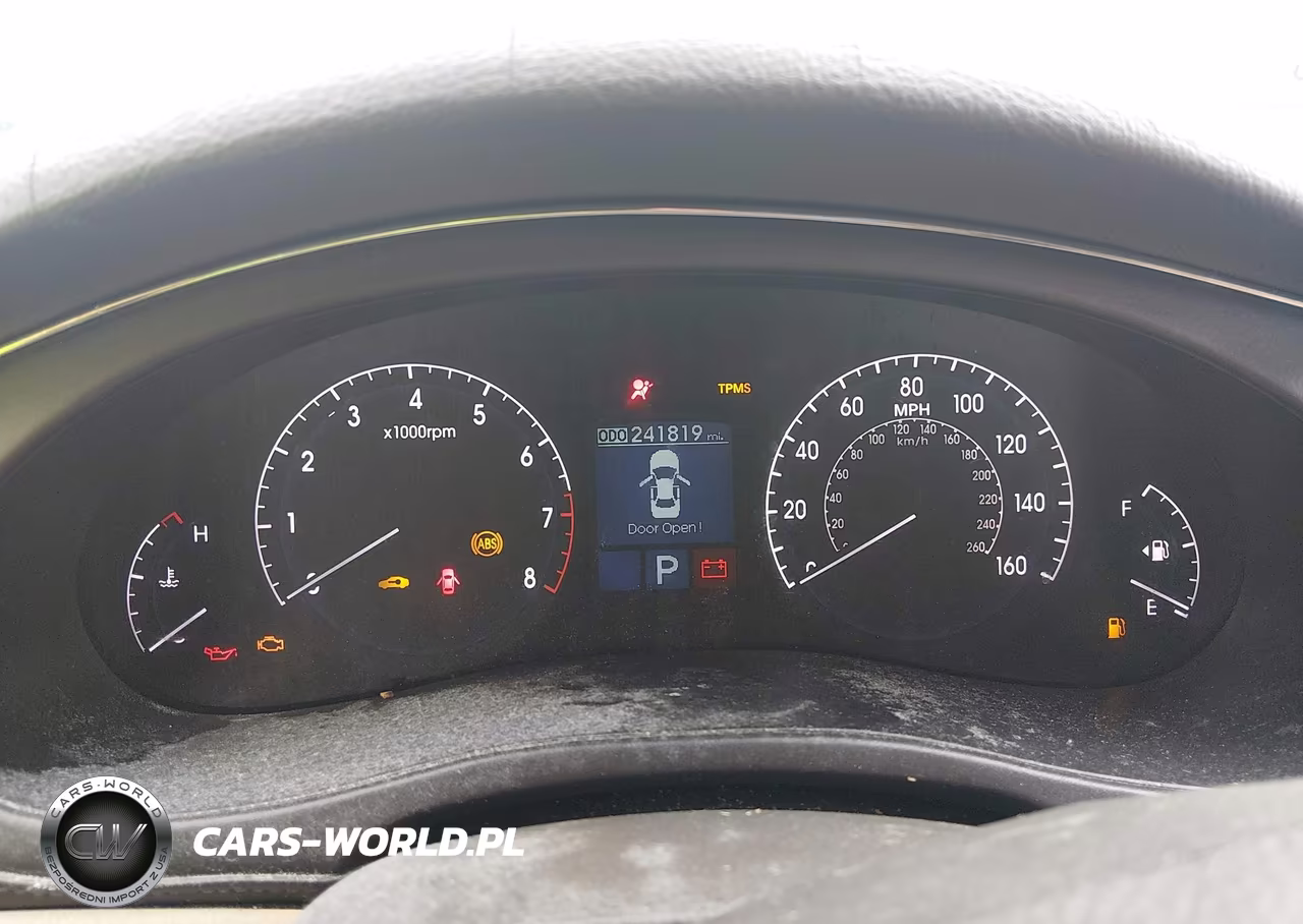 2009 Hyundai Genesis 3.8 VIN:KMHGC46E49U039157 - 7