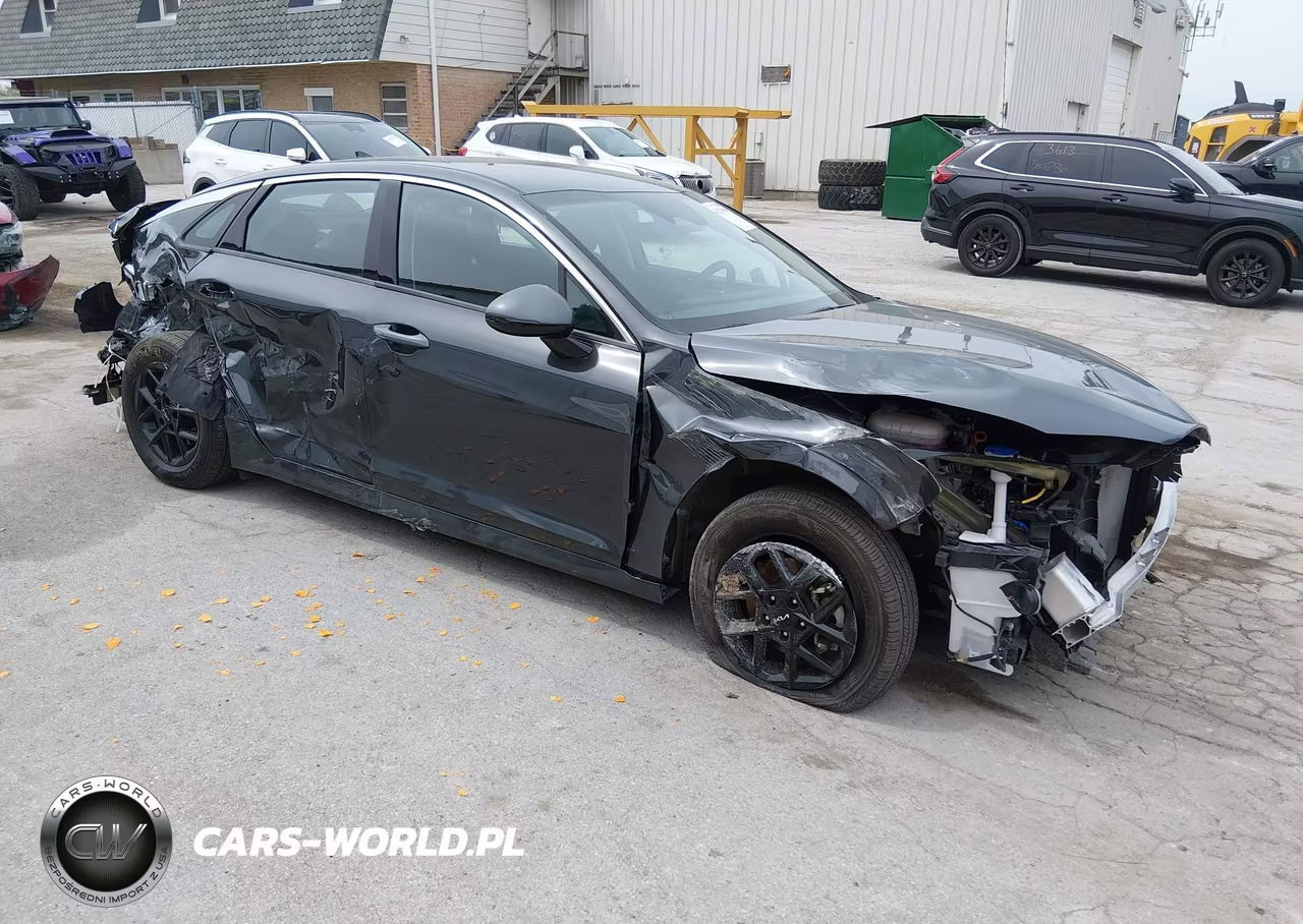 2025 Kia K5 Lxs VIN:KNAG24J73S5268894 - 1