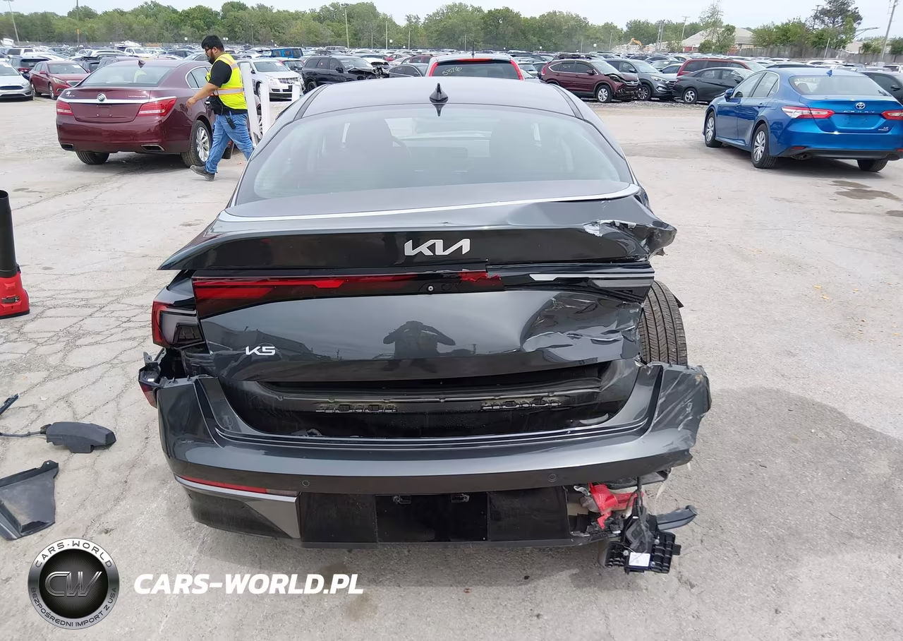2025 Kia K5 Lxs VIN:KNAG24J73S5268894 - 17