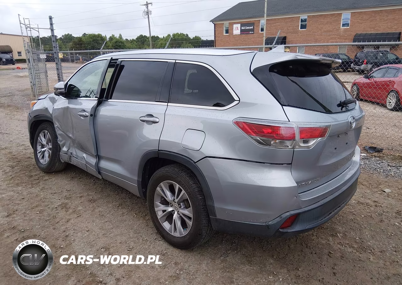 2014 Toyota Highlander Xle V6 VIN:5TDKKRFH7ES025180 - 3