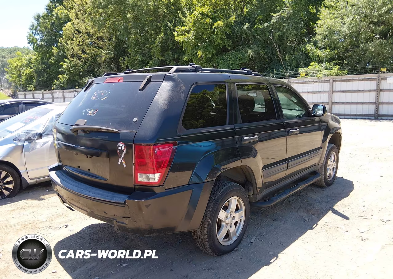 2005 Jeep Grand Cherokee Laredo VIN:1J4GS48K75C637344 - 4
