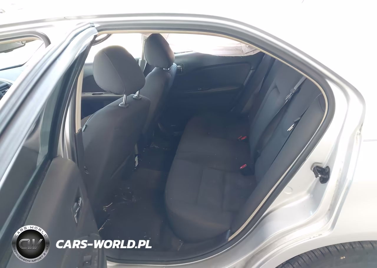 2011 Ford Fusion Se VIN:3FAHP0HA3BR102204 - 8