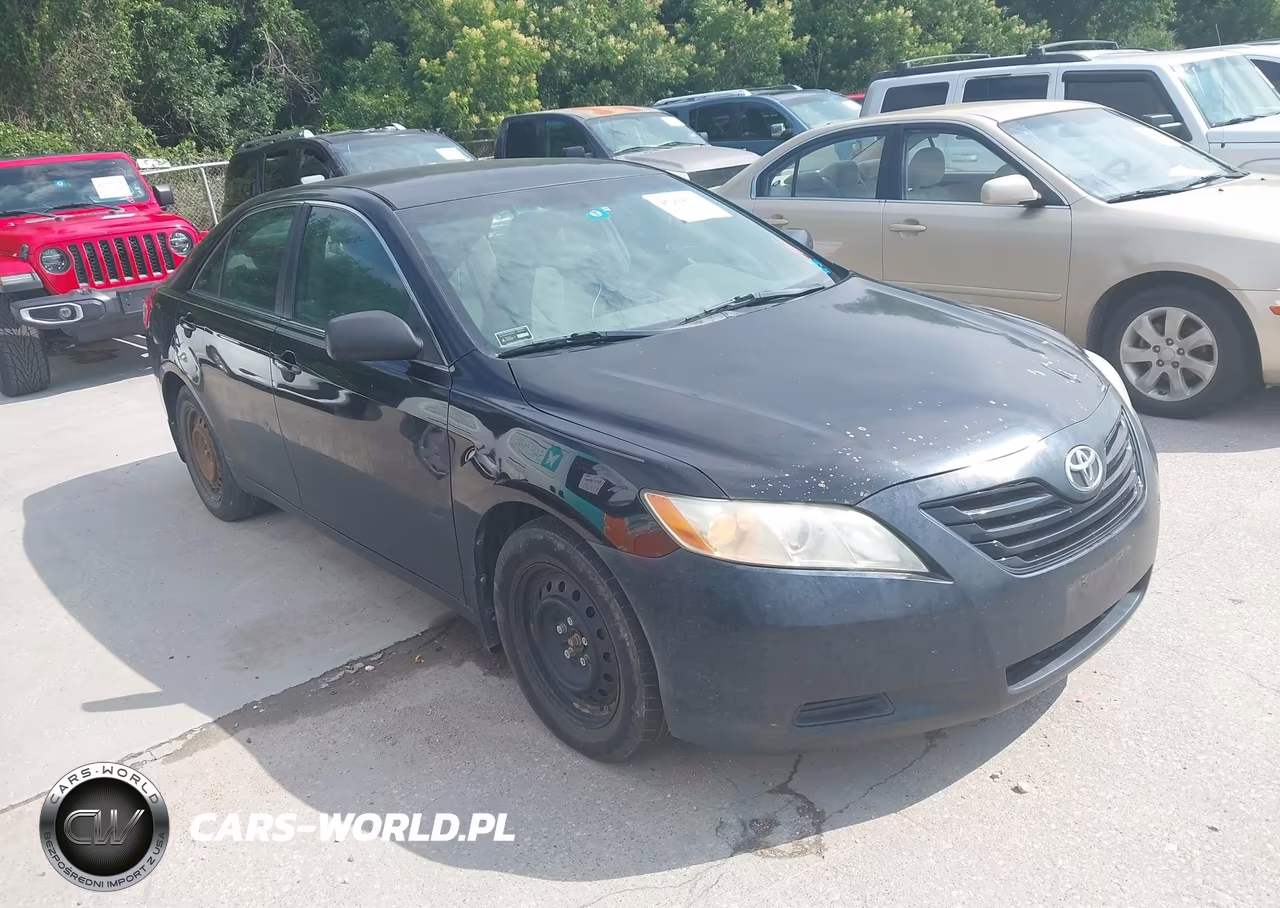 2009 Toyota Camry Le – zdjęcie 1 z 11