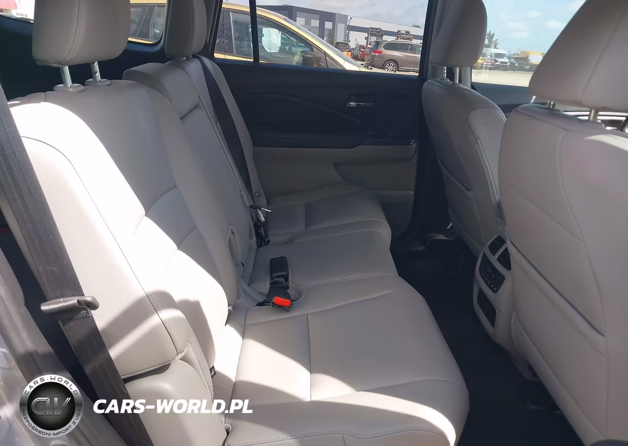 2017 Honda Pilot Ex-L VIN:5FNYF5H52HB024330 - 8