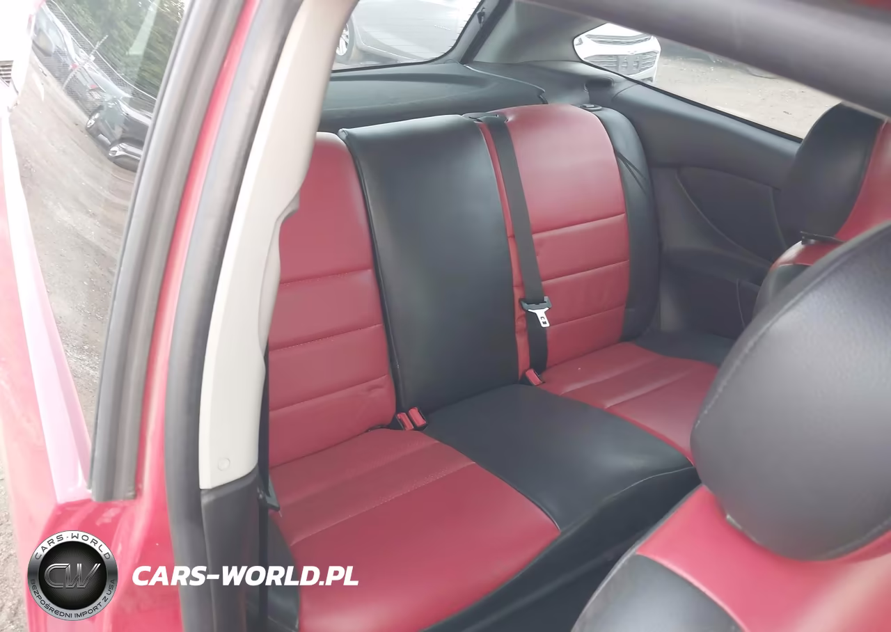 2005 Ford Focus Zx3 VIN:3FAFP31N55R160891 - 8