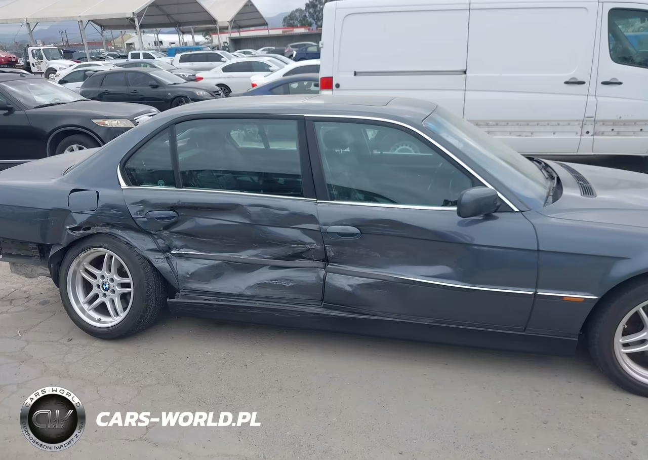 2000 BMW 740Il VIN:WBAGH8340YDP08450 - 6