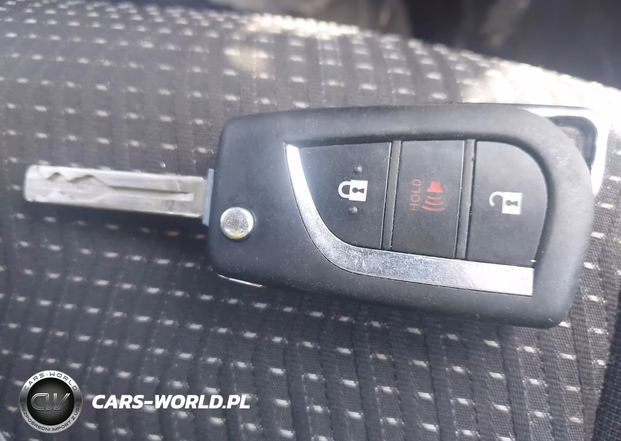 2017 Toyota Corolla Im VIN:JTNKARJE0HJ528031 - 11