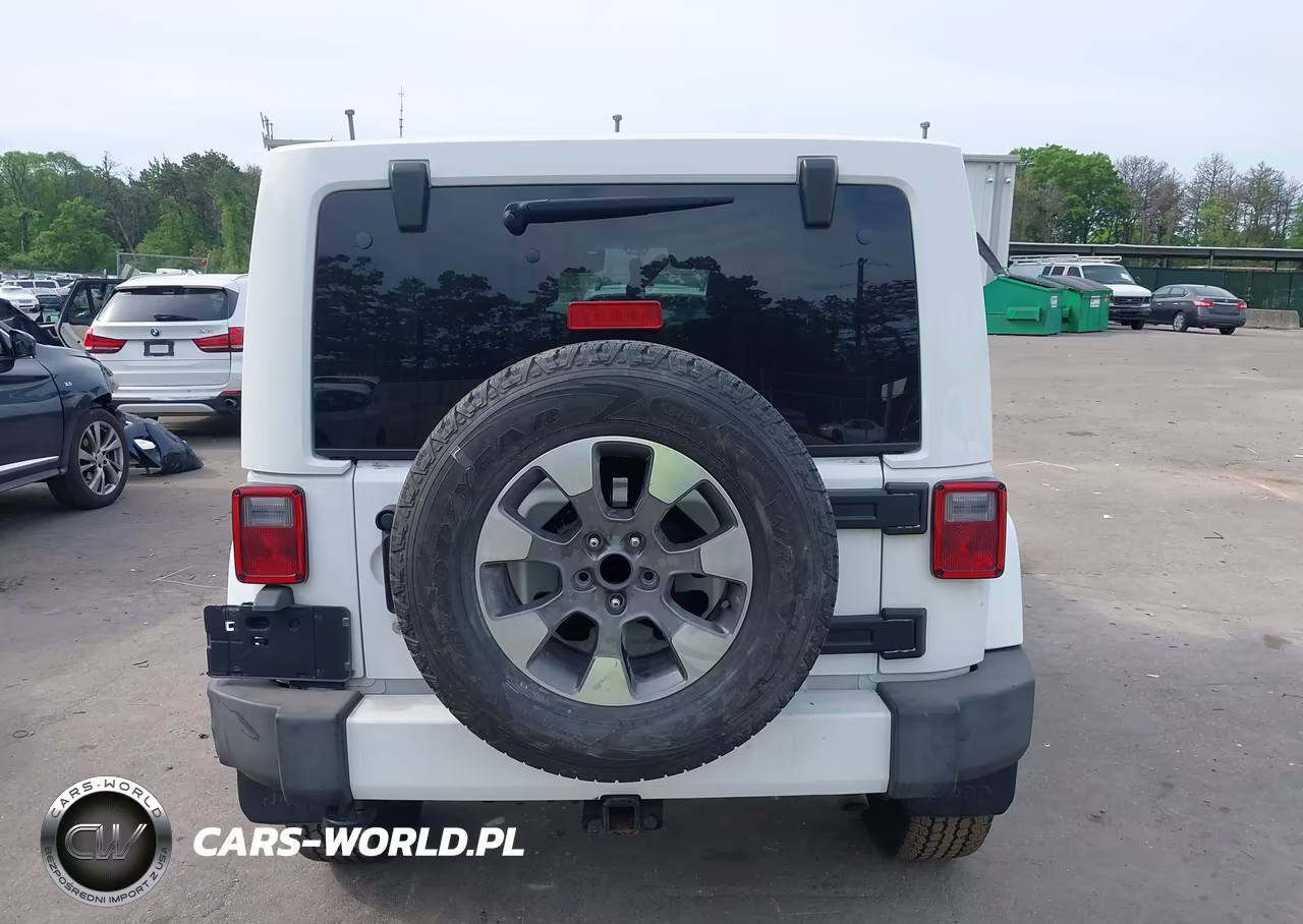 2015 Jeep Wrangler Unlimited Altitude VIN:1C4BJWEG9FL758005 - 16