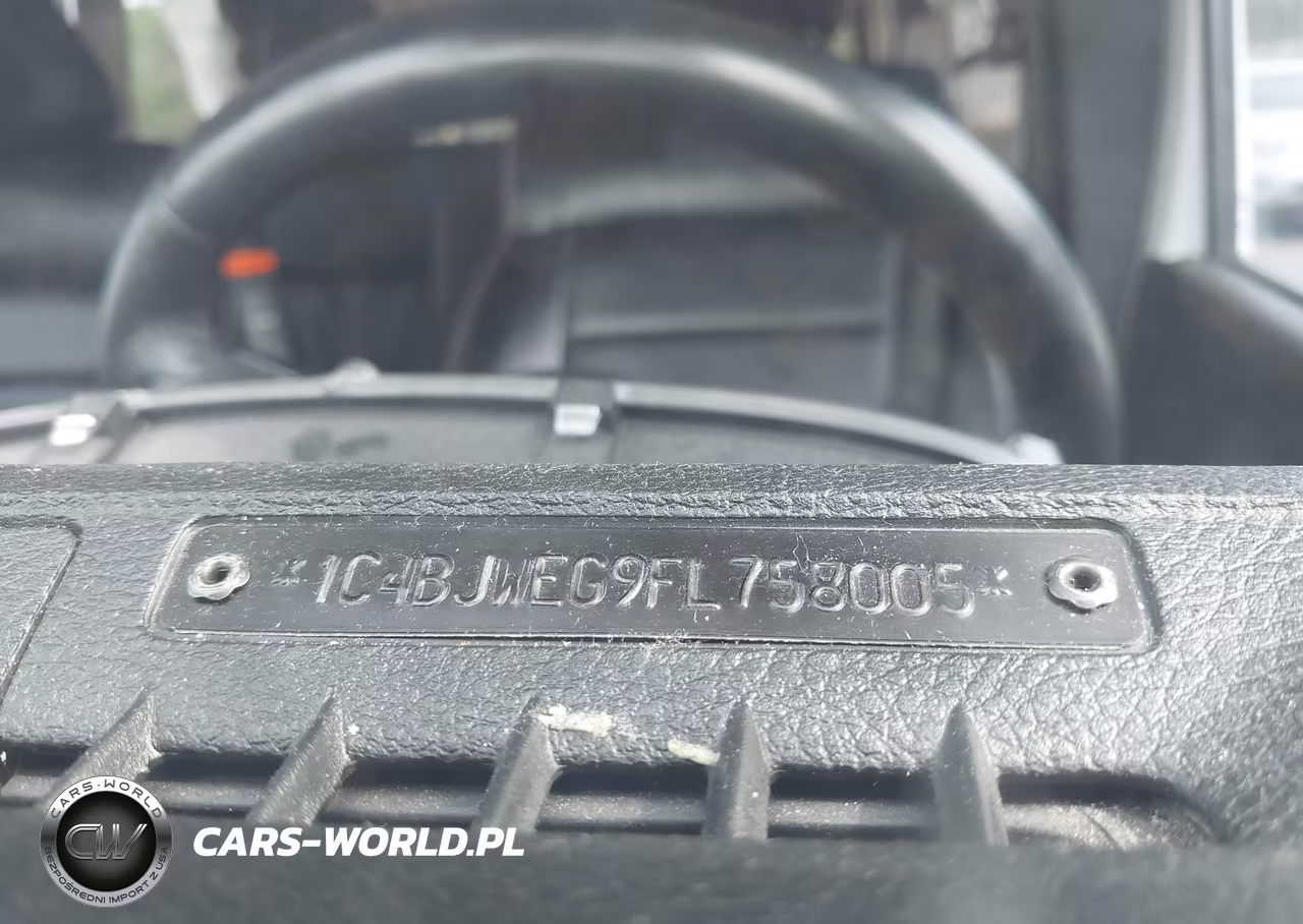2015 Jeep Wrangler Unlimited Altitude VIN:1C4BJWEG9FL758005 - 19