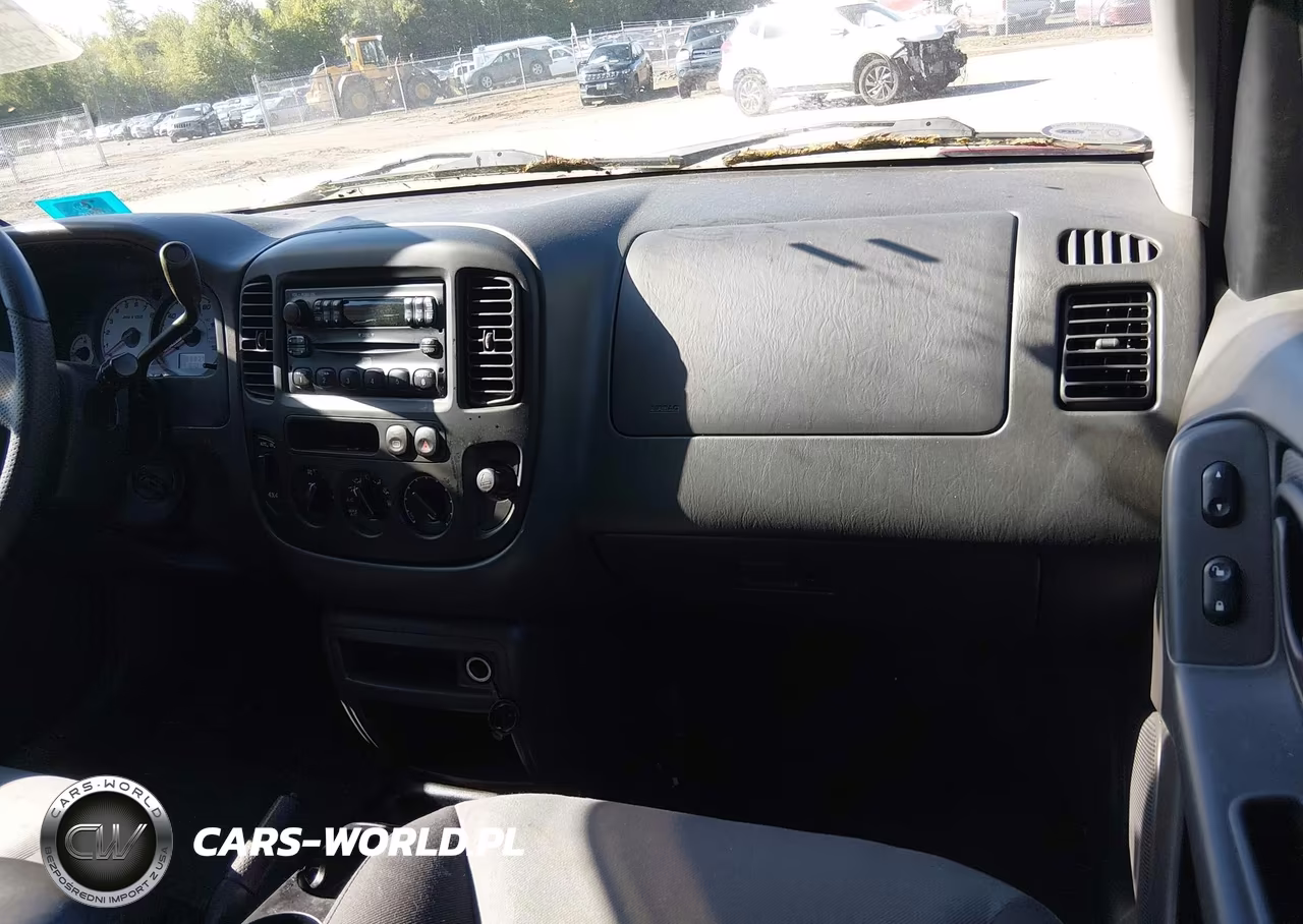 2004 Ford Escape Xls VIN:1FMYU92144KB35294 - 5
