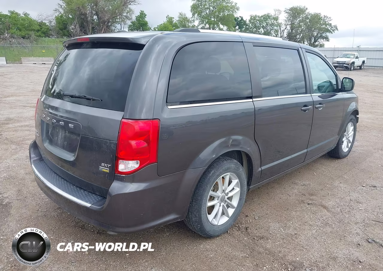 2019 Dodge Grand Caravan Sxt VIN:2C4RDGCG7KR671980 - 4