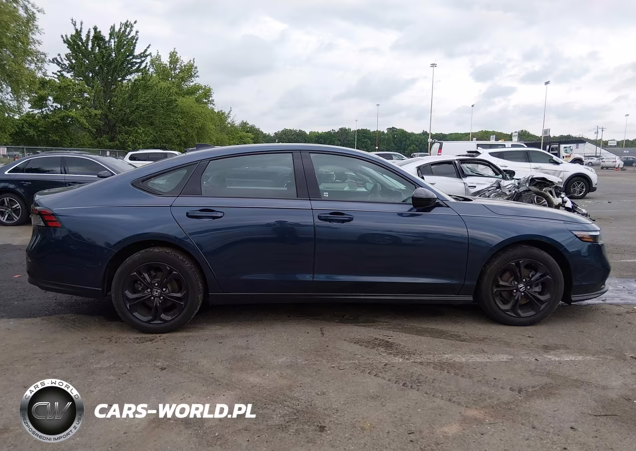 2025 Honda Accord Se VIN:1HGCY1F42SA057062 - 13