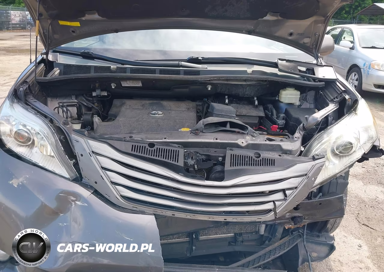 2014 Toyota Sienna Xle V6 8 Passenger VIN:5TDYK3DC4ES523478 - 10