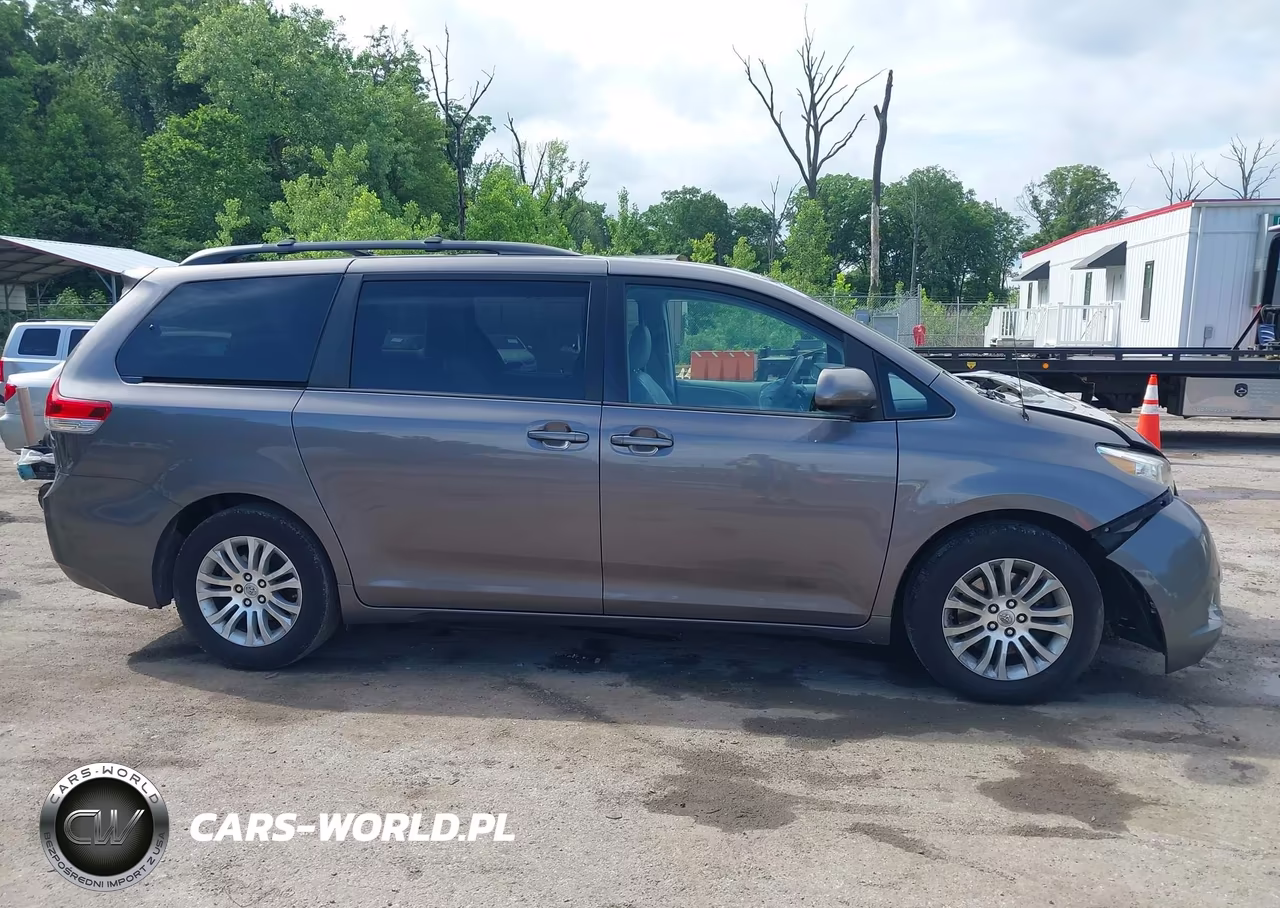 2014 Toyota Sienna Xle V6 8 Passenger VIN:5TDYK3DC4ES523478 - 13