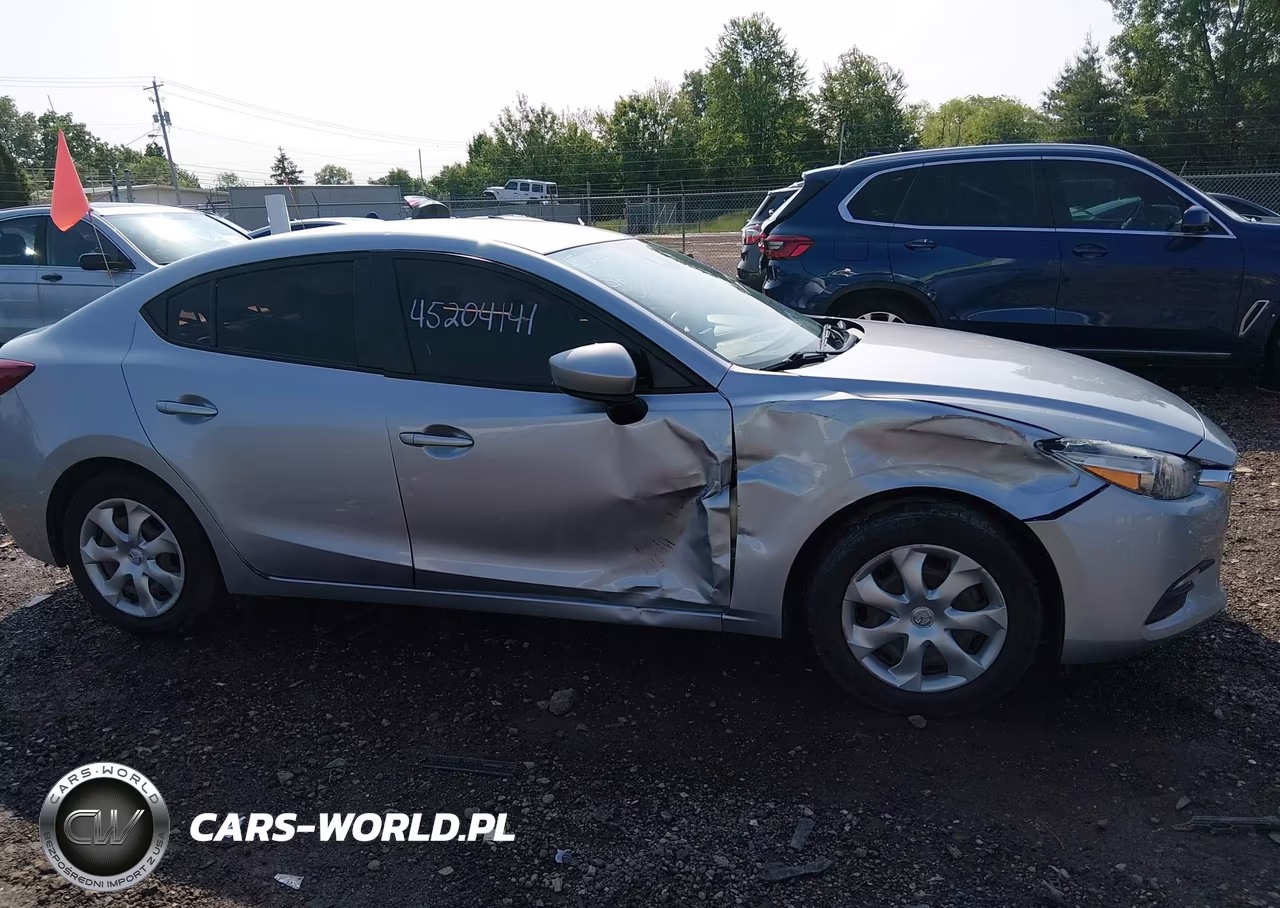 2018 Mazda Mazda3 Sport VIN:3MZBN1U70JM160379 - 13