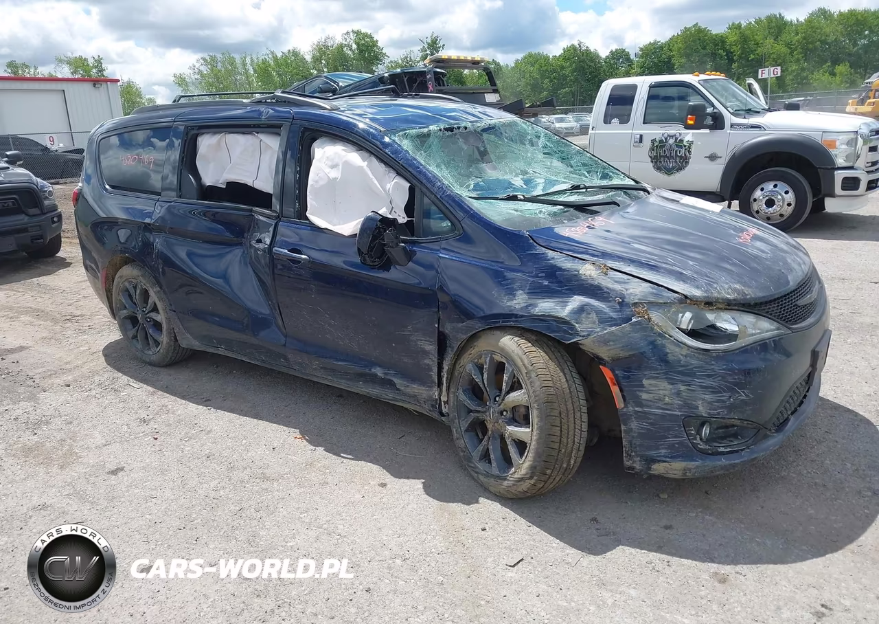 2020 Chrysler Pacifica Touring L – zdjęcie 1 z 16