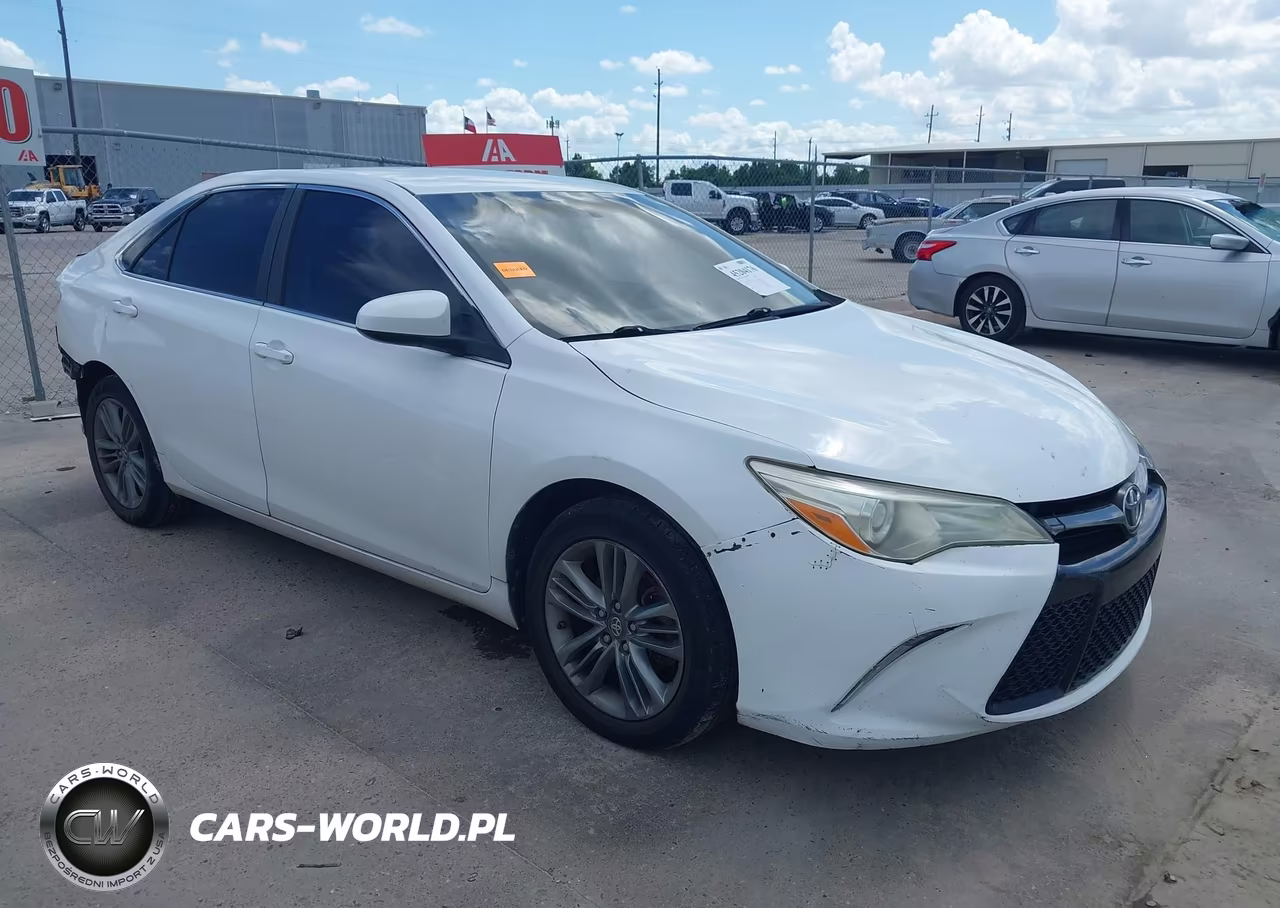 2016 Toyota Camry Se – zdjęcie 1 z 17