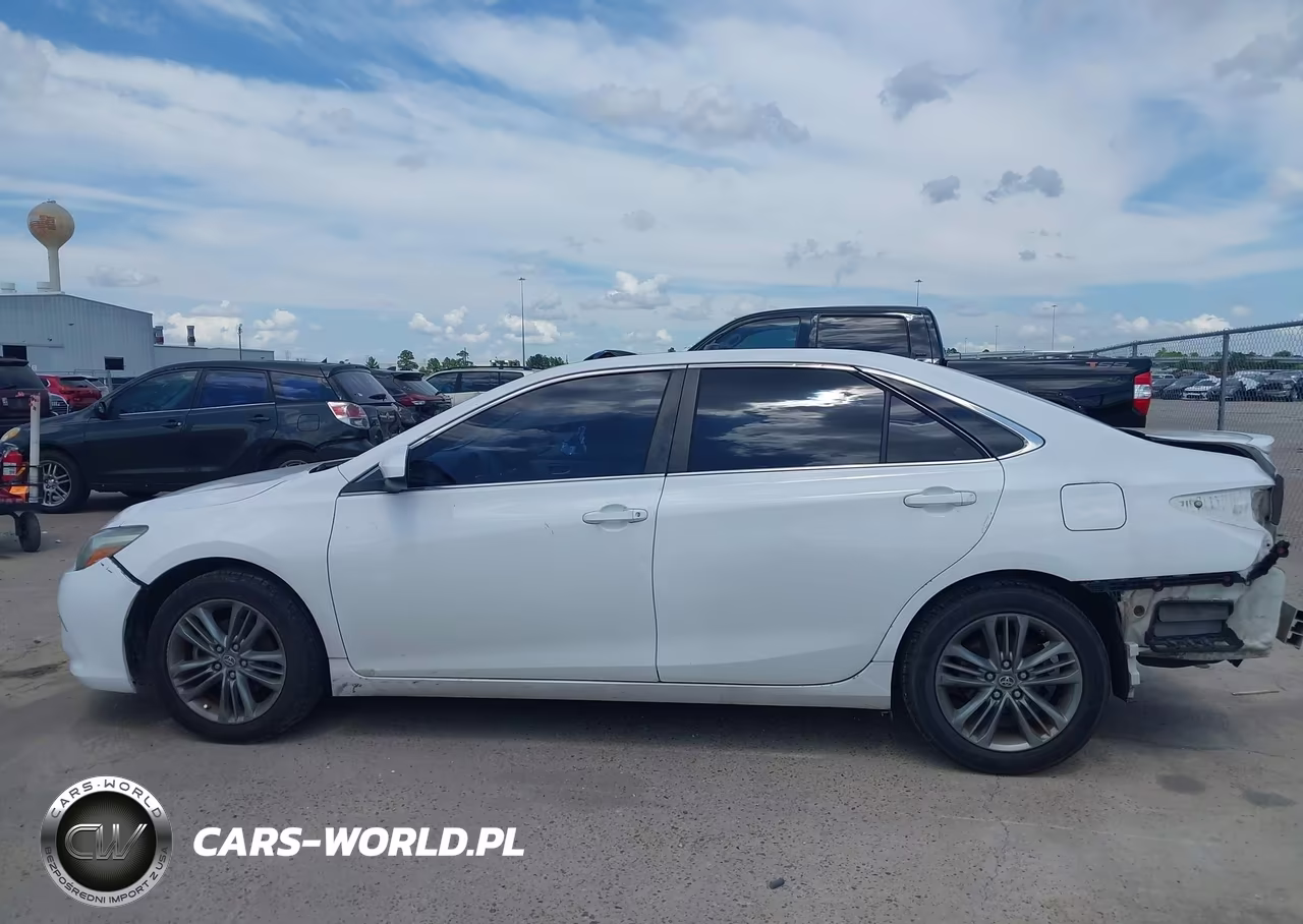 2016 Toyota Camry Se VIN:4T1BF1FK3GU209754 - 15