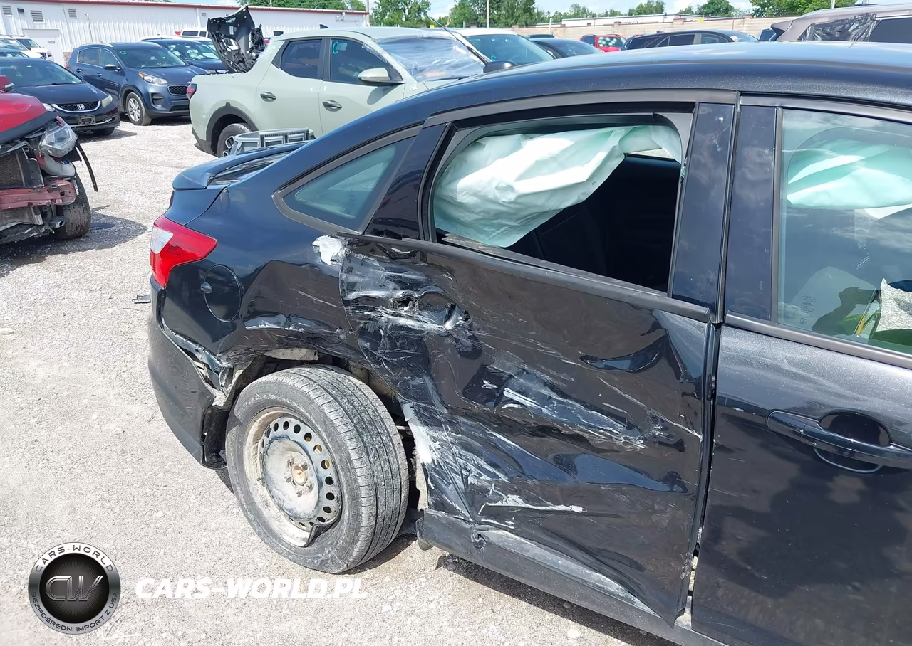 2013 Ford Focus Se VIN:1FADP3F22DL107682 - 6