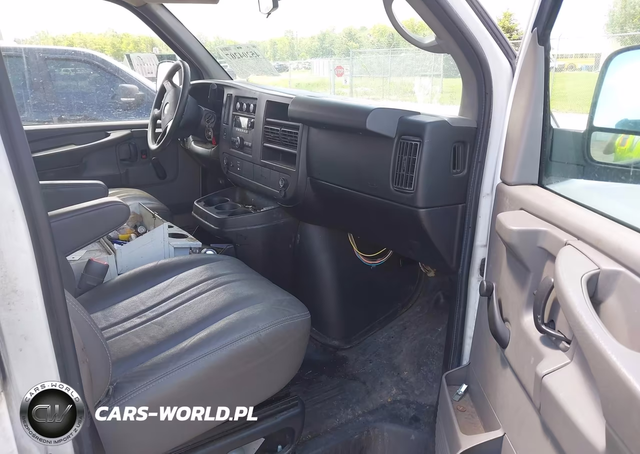 2012 Chevrolet Express 3500 Work Van VIN:1GCZGTCA9C1176147 - 5