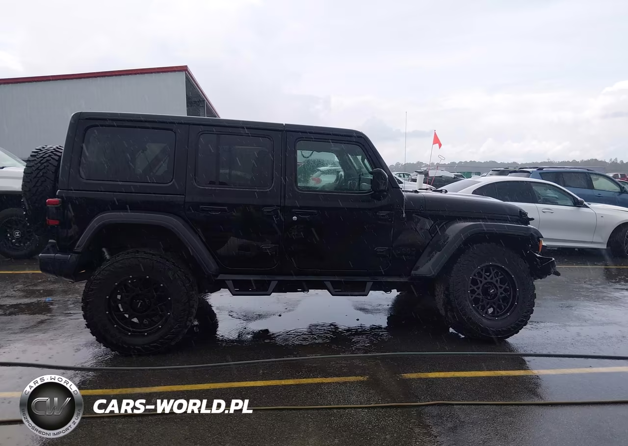 2020 Jeep Wrangler Unlimited Sport Altitude 4X4 VIN:1C4HJXDM0LW347335 - 13