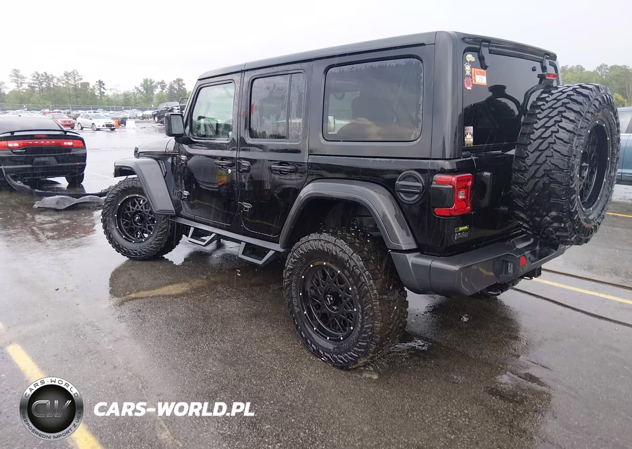 2020 Jeep Wrangler Unlimited Sport Altitude 4X4 VIN:1C4HJXDM0LW347335 - 3