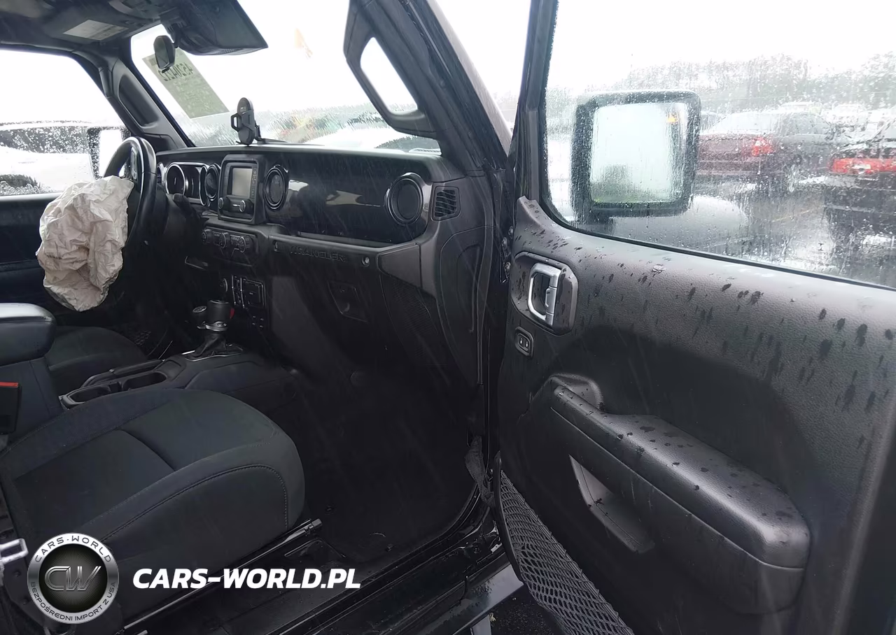 2020 Jeep Wrangler Unlimited Sport Altitude 4X4 VIN:1C4HJXDM0LW347335 - 5