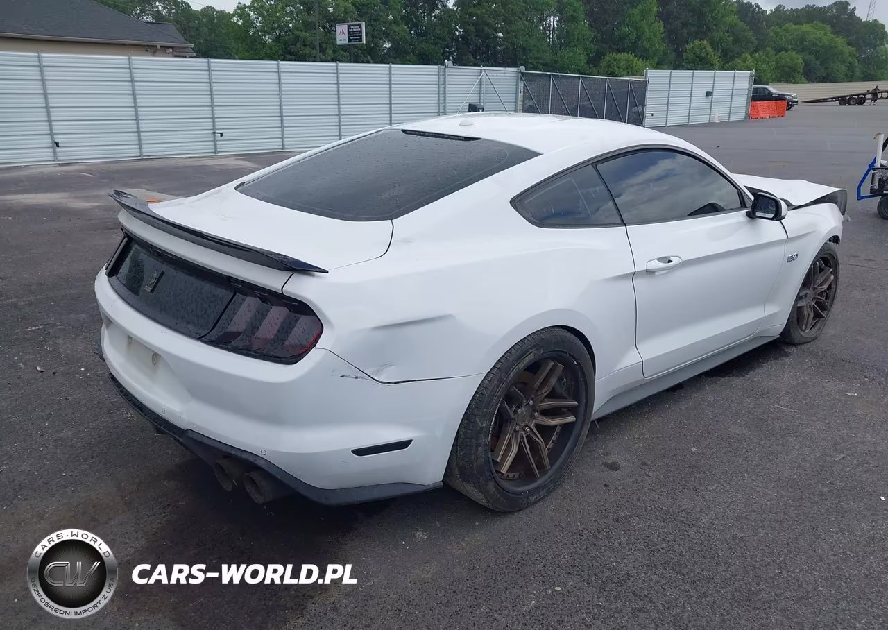 2018 Ford Mustang Gt Premium VIN:1FA6P8CF1J5106990 - 4