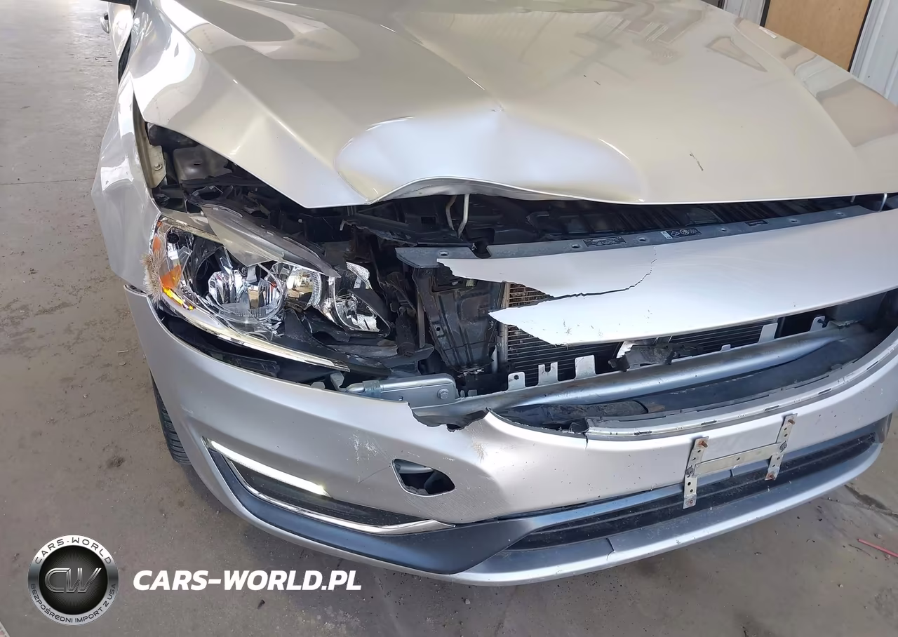 2015 Volvo S60 T5 Premier VIN:YV1612TK0F2333192 - 6