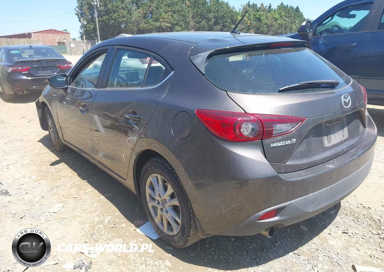 2015 Mazda Mazda3 I Touring VIN:3MZBM1L76FM229796 - 3