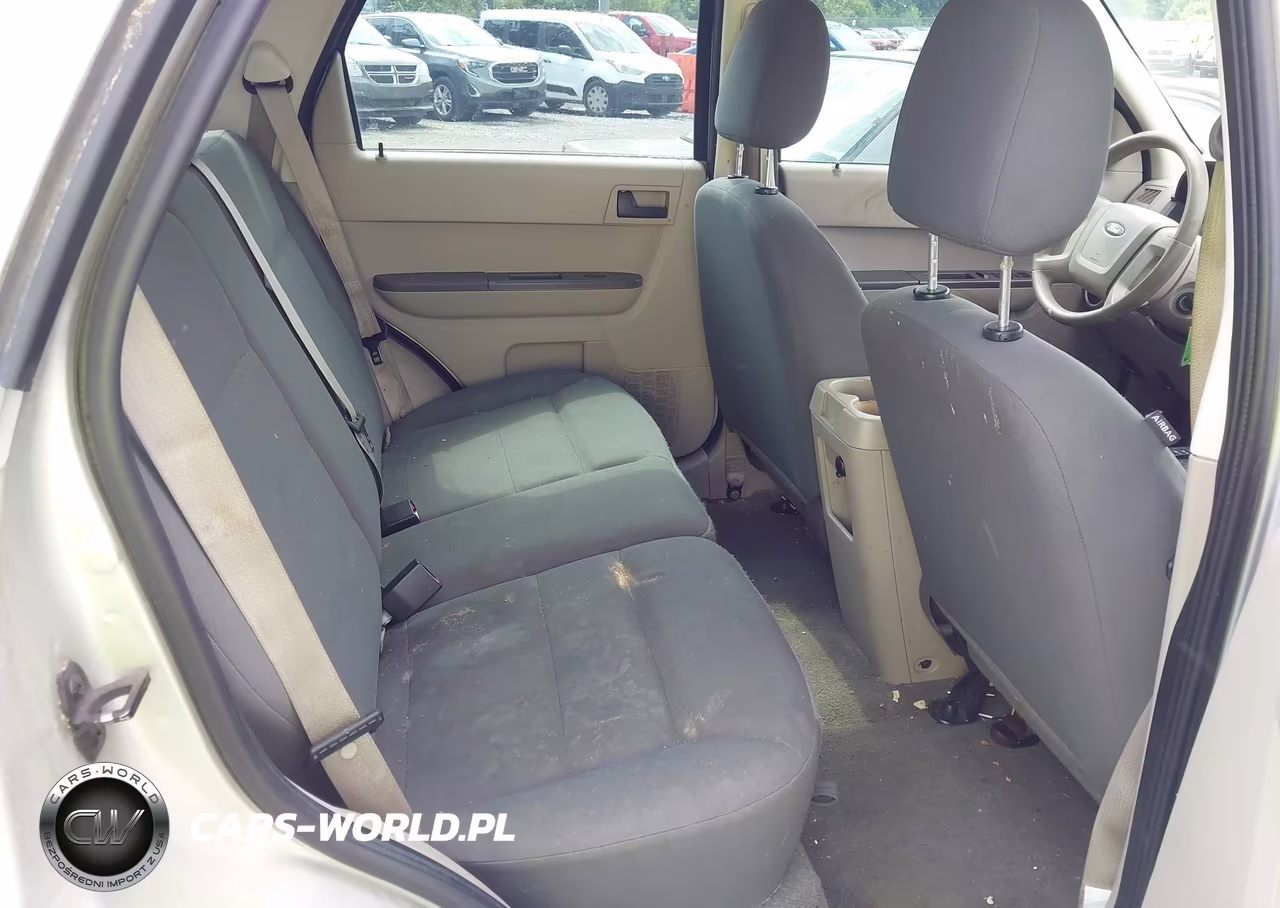 2008 Ford Escape Xls-Xls Manual VIN:1FMCU02Z88KA34583 - 8